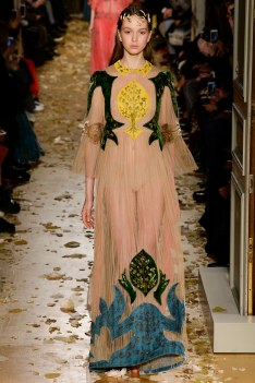 Valentino Spring 2016 Couture Look 13