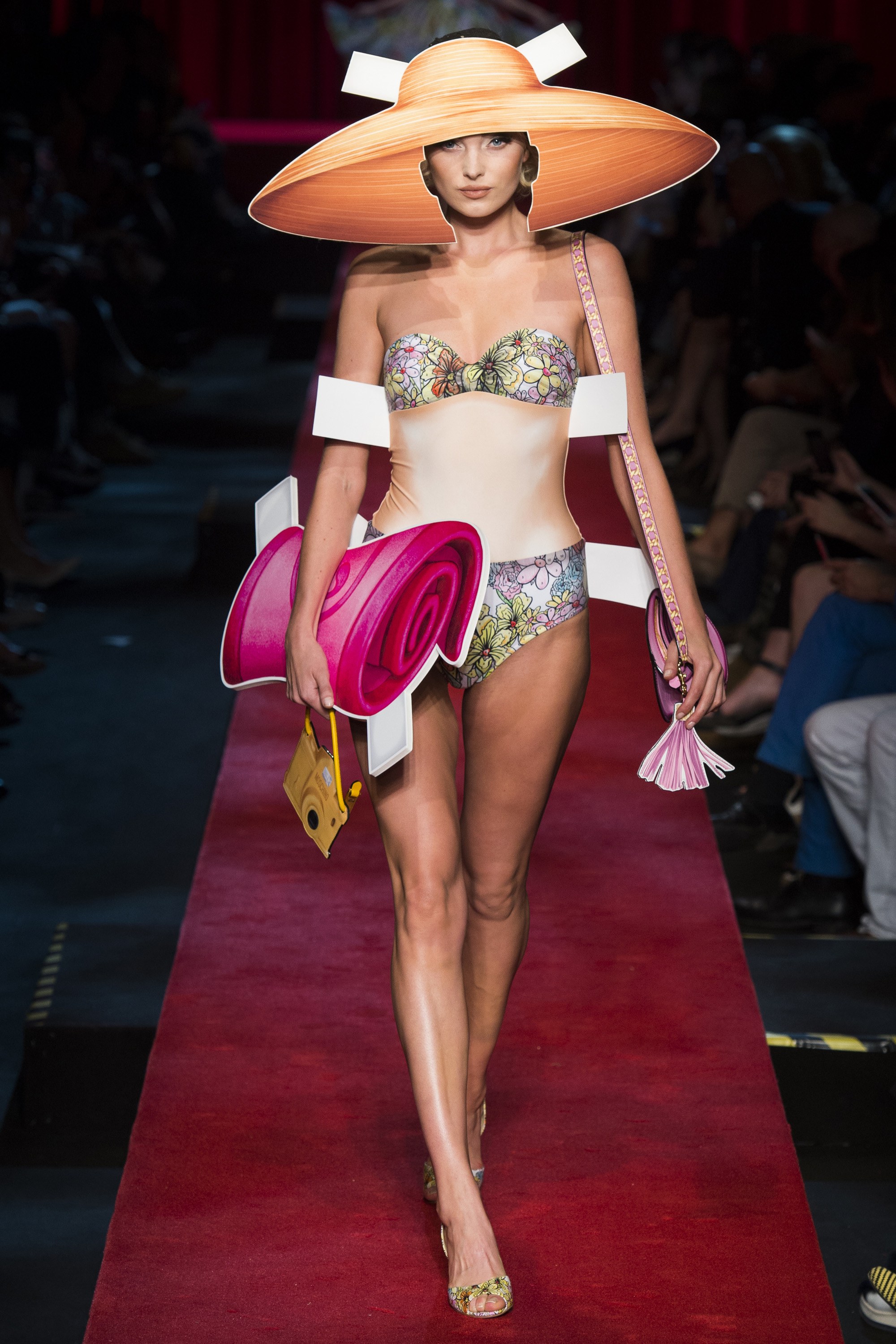 moschino paper doll