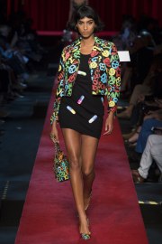 moschino-spring-2017-look-35